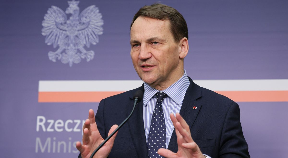«Росія лише радіє»: глава МЗС Польщі зробив гучну заяву про конфлікт між Варшавою та Києвом